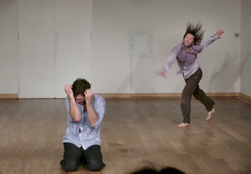 Image: Ralf Jaroschinski & Andrew Wass: Sci-fi Poetry; Dance duet 2009